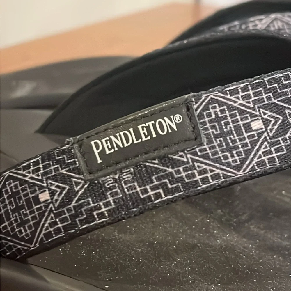 Pendleton Carico Flip Flops Thongs Sandals Shoes Southwest black New Mens Sizes
